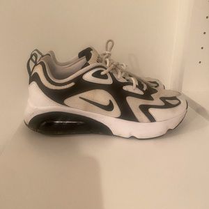 Nike Air Max 200